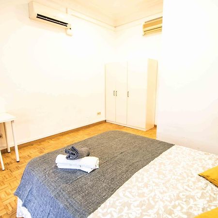 Balmes Private Rooms Barcelona Exterior photo