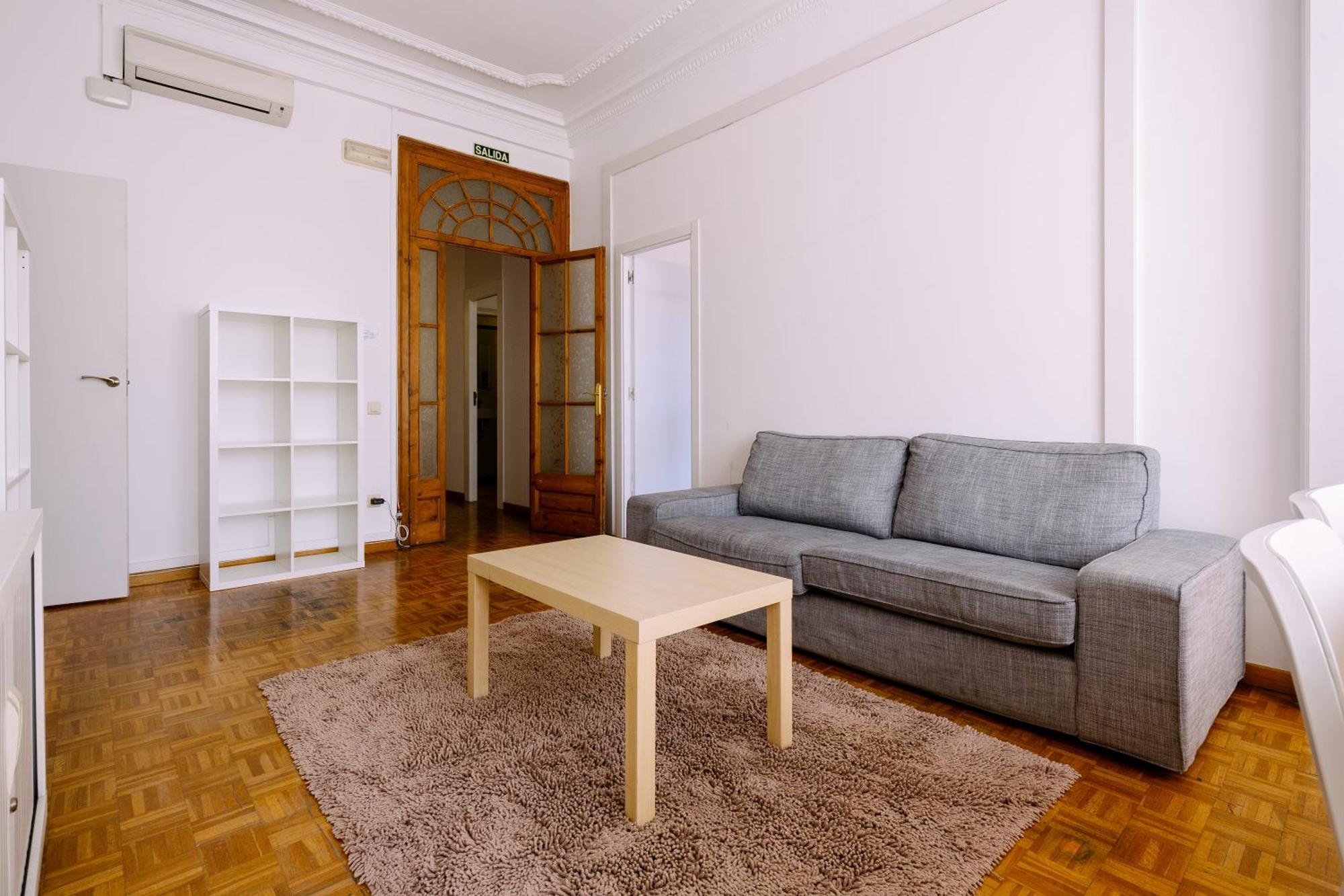 Balmes Private Rooms Barcelona Exterior photo