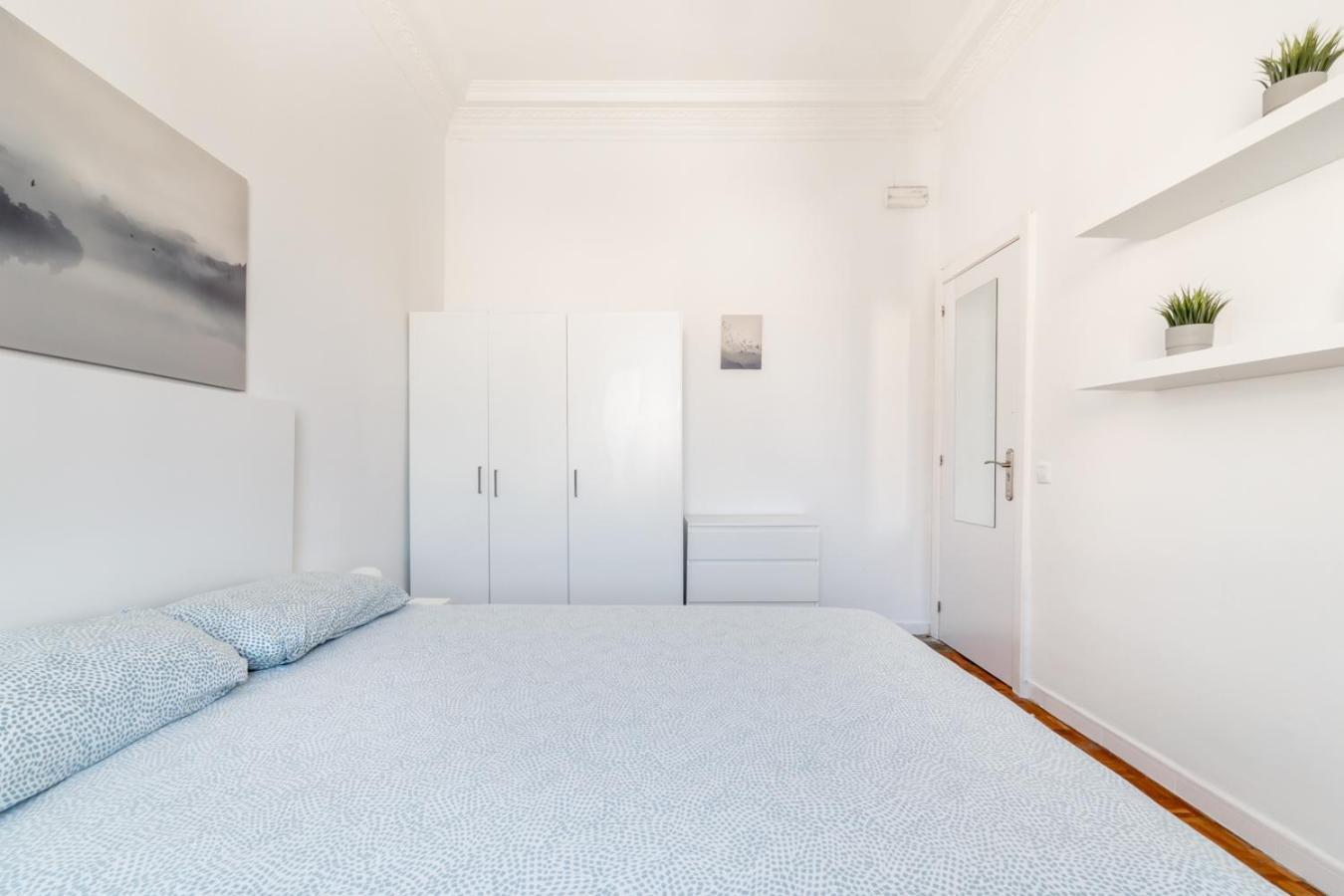 Balmes Private Rooms Barcelona Exterior photo