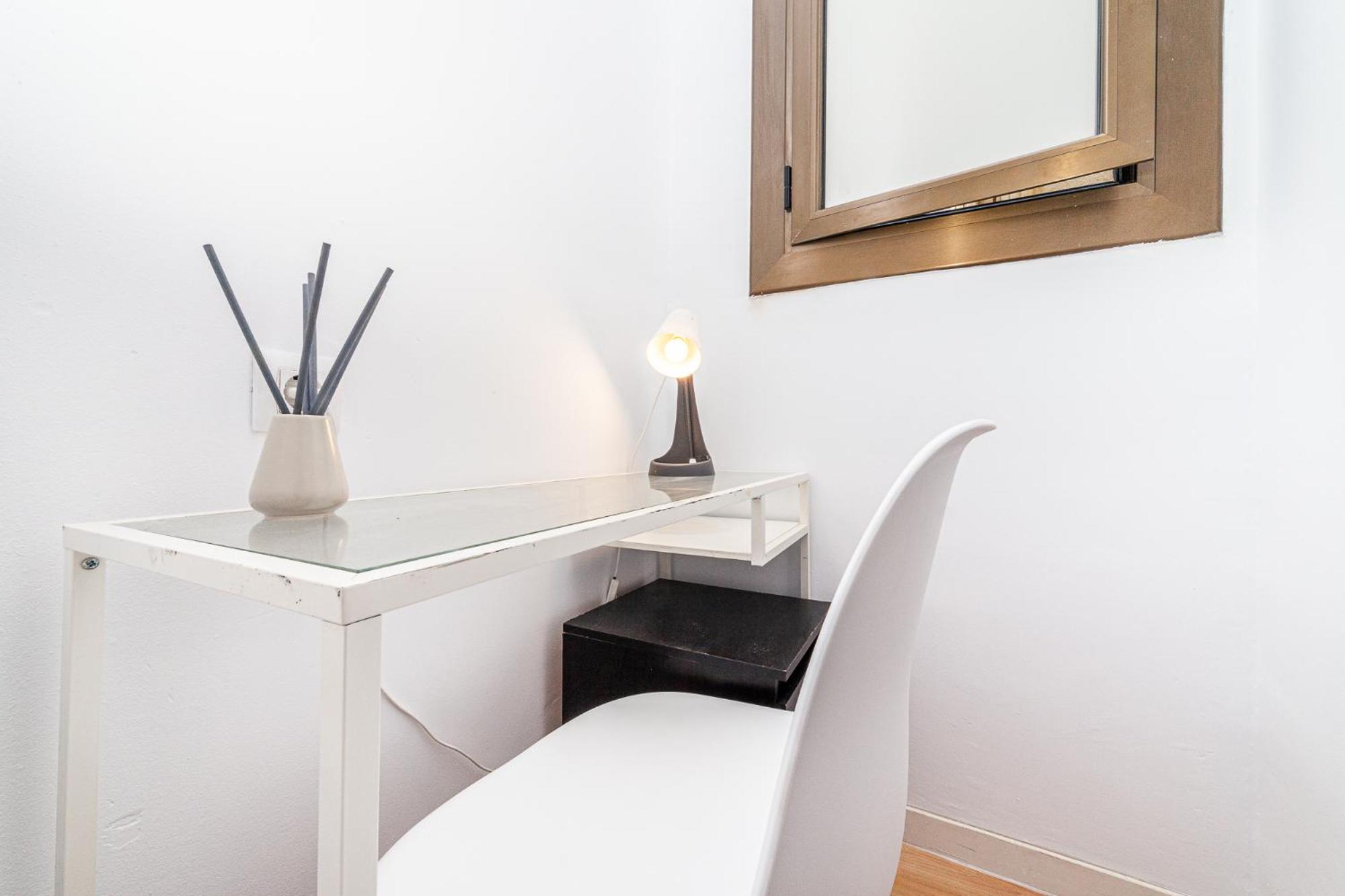 Balmes Private Rooms Barcelona Exterior photo