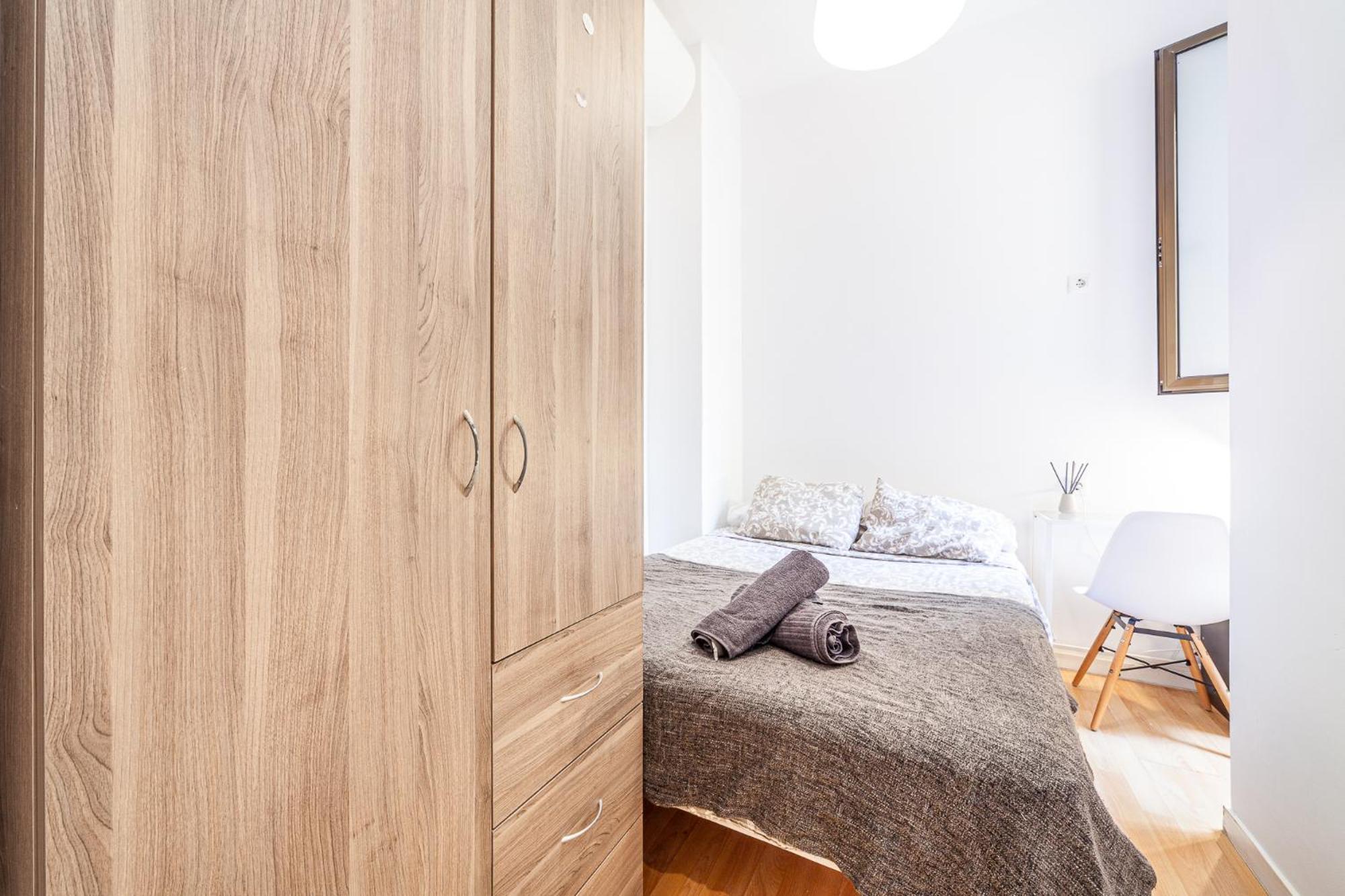 Balmes Private Rooms Barcelona Exterior photo