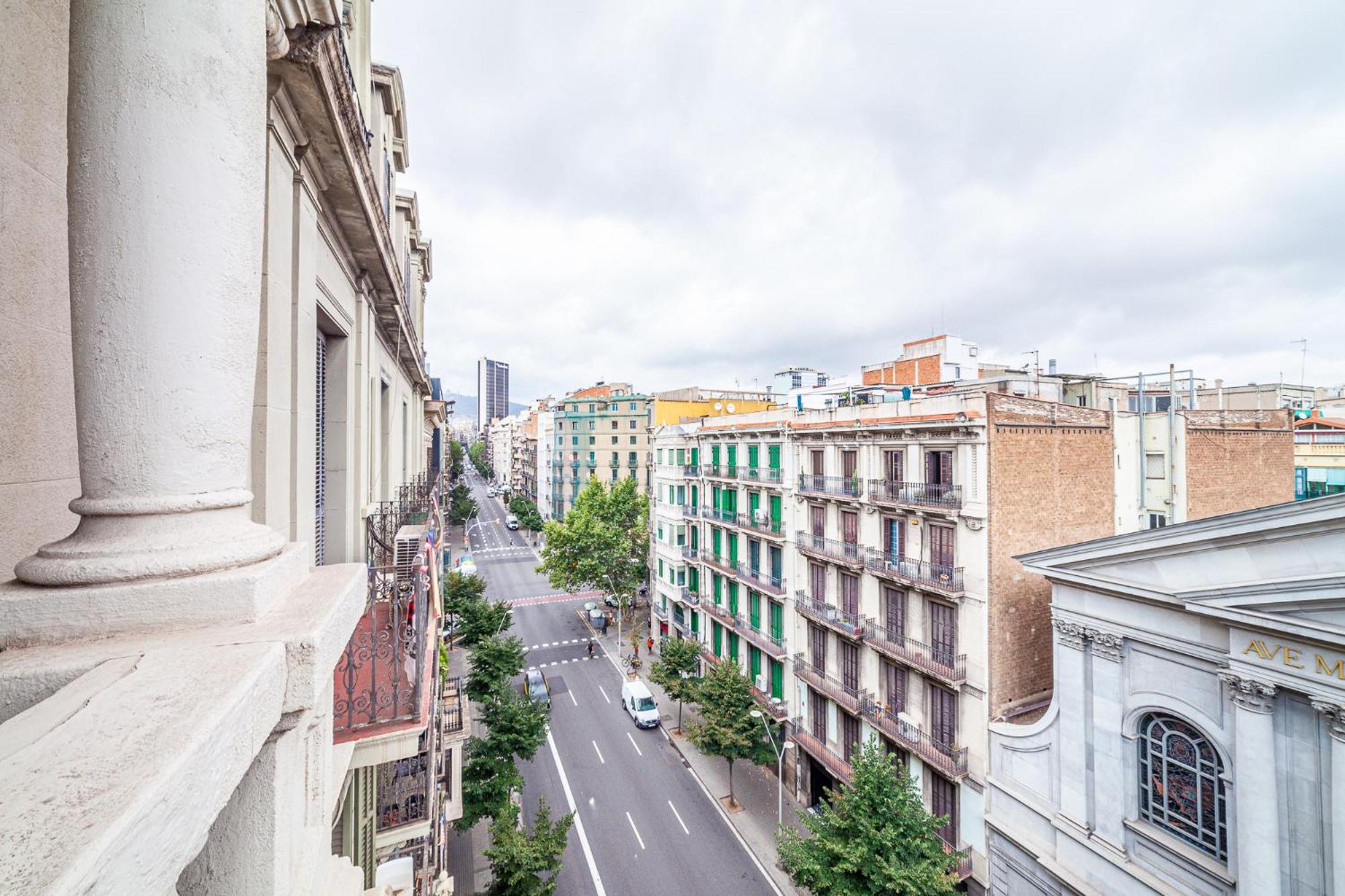 Balmes Private Rooms Barcelona Exterior photo